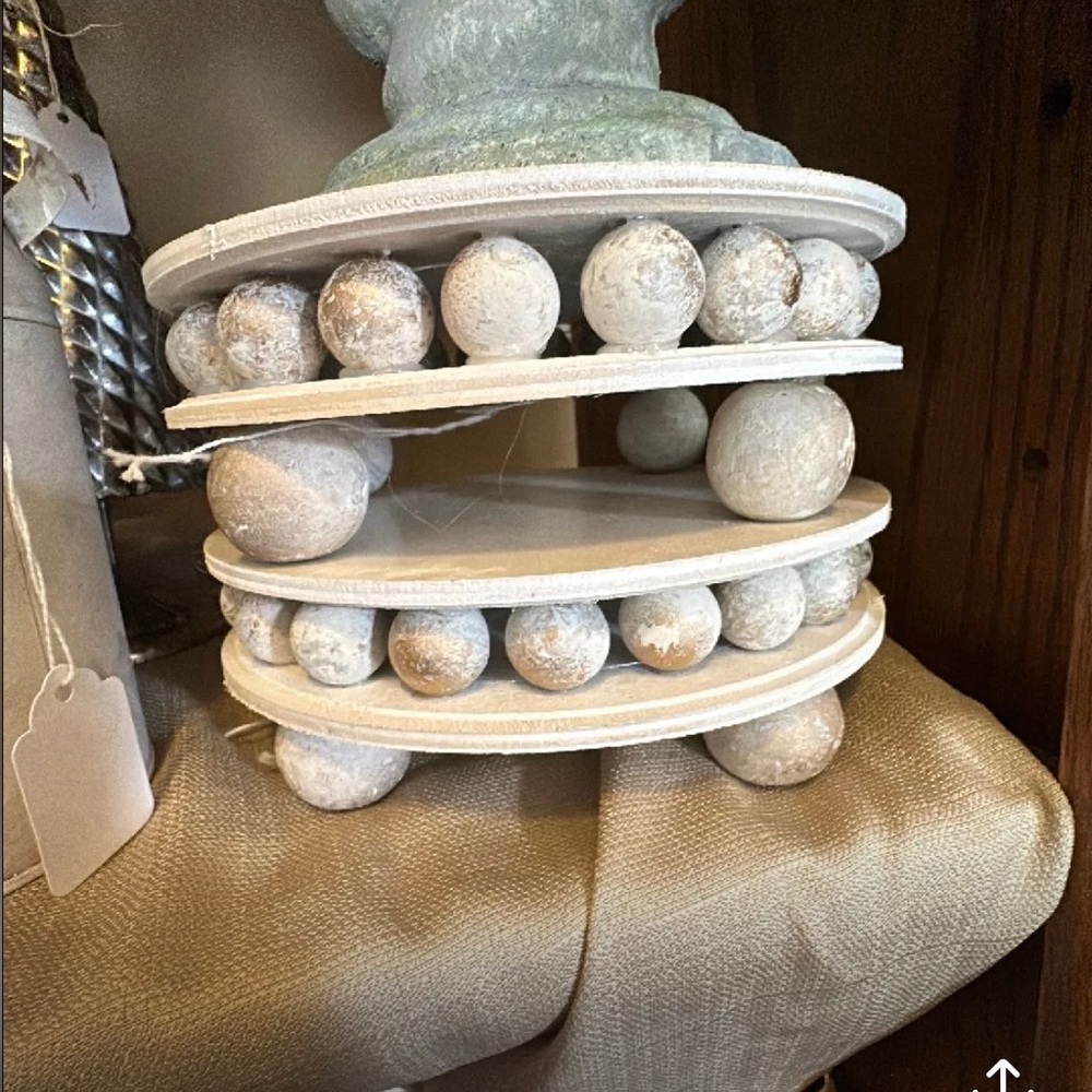 Round Wood Risers